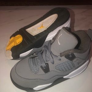 Jordan 4 Retro Cool Grey